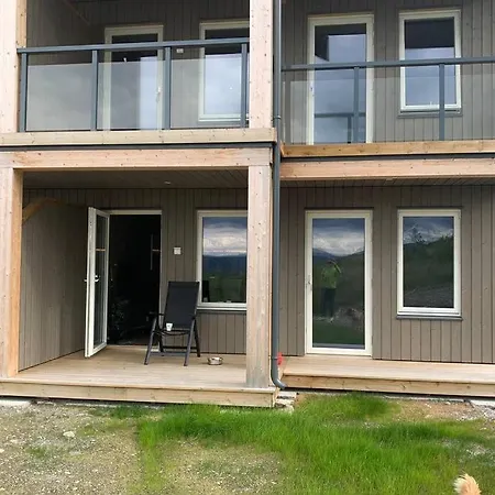Inn/out I Ny Leilighet Med Flott Utsikt Og Fine Turmuligheter شقة